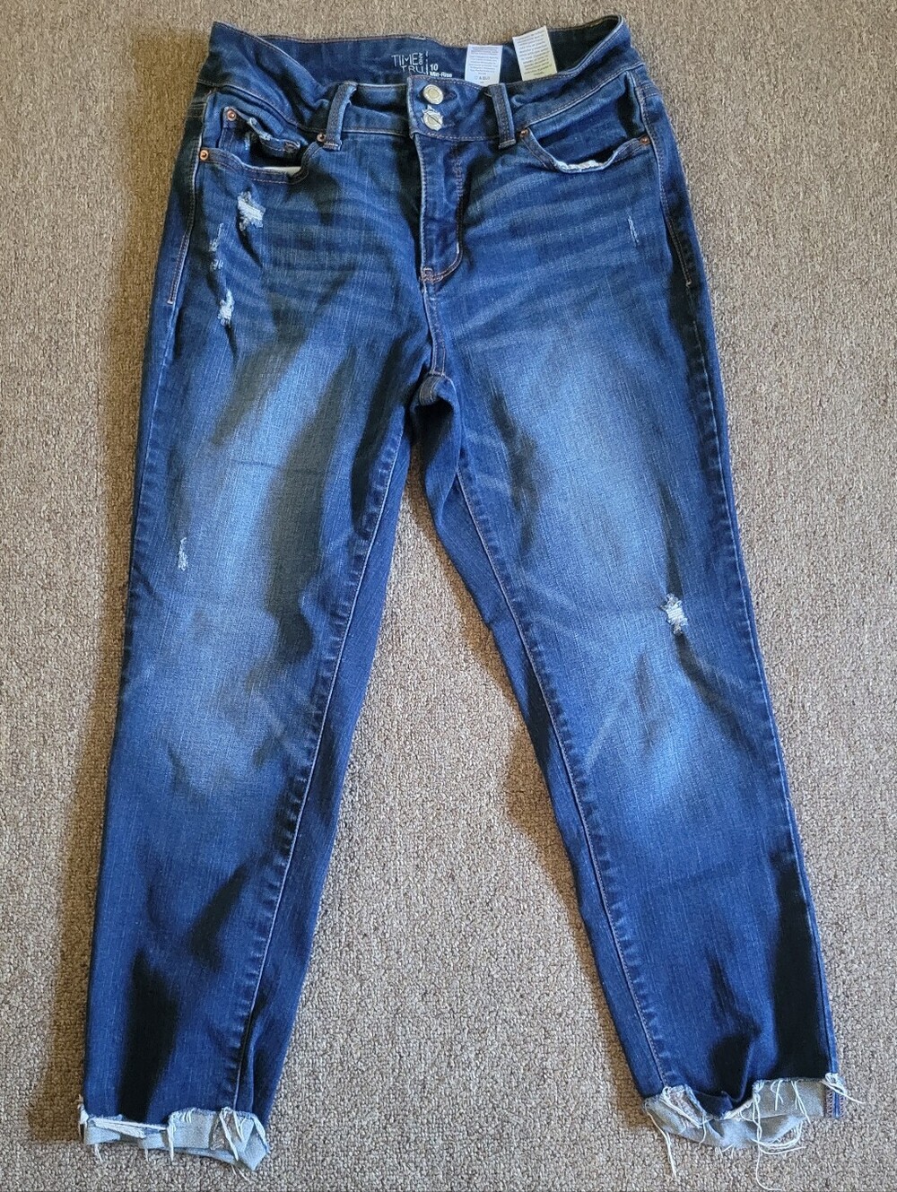 Time and Tru Women's Size 10 Mid Rise Cropped Jeans Distressed Raw Hem Blue